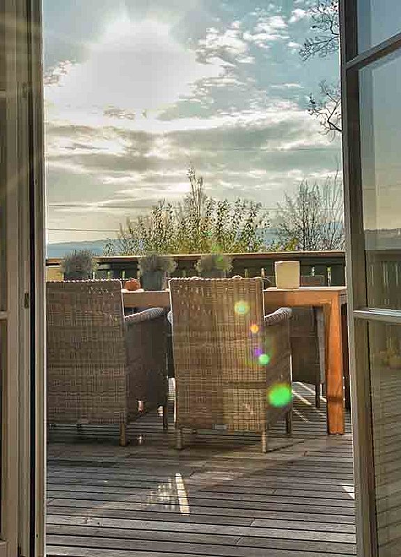 Die Terrasse im Kitchen Club des Waldschlösschen Dagobertshausen