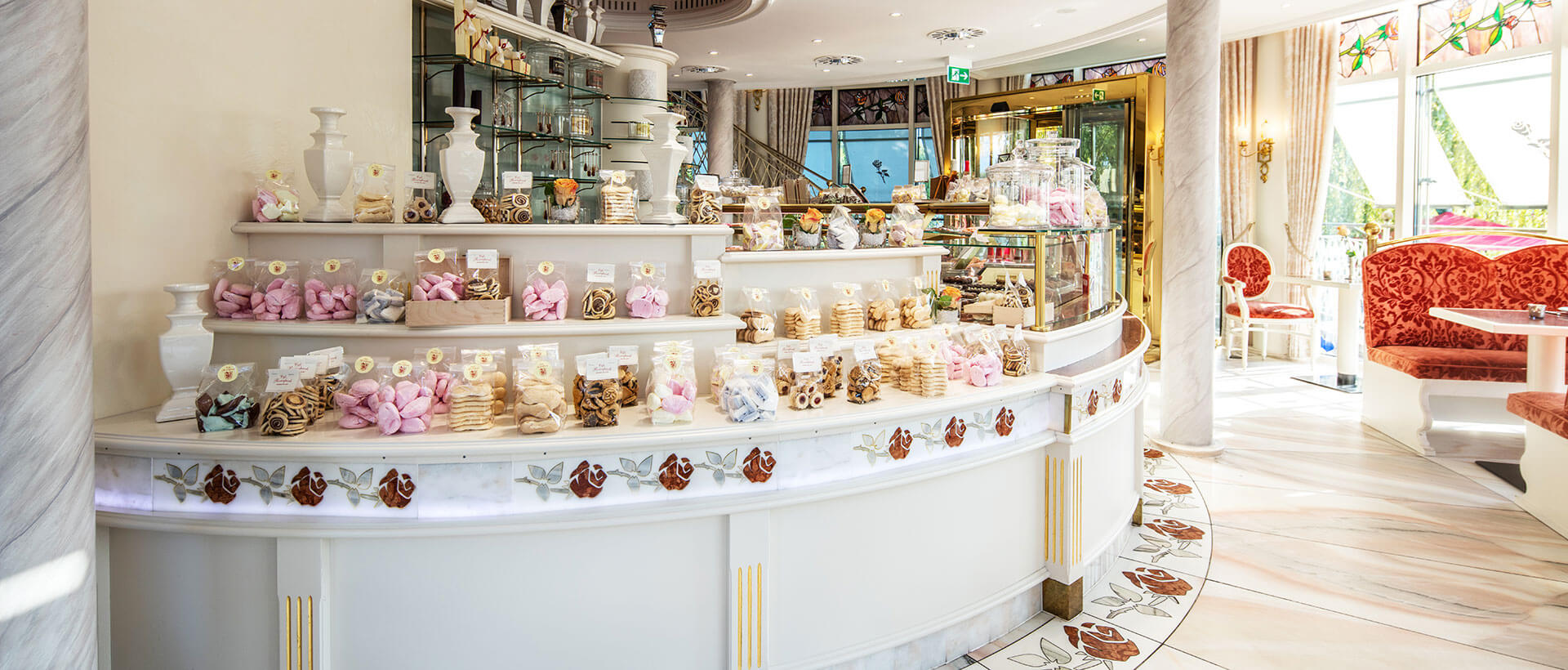 Konditoreispezialitäten im Café Rosenpark Konditoreispezialitäten im Café Rosenpark