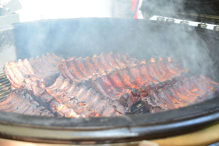 Spare Ribs beim BBQ-Tischbüffet im Rosenpark Restaurant