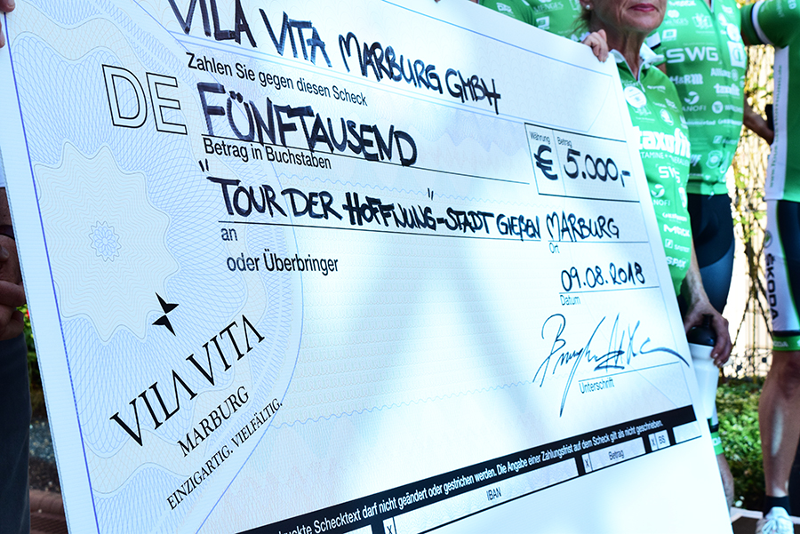 Start der Tour der Hoffnung 2018 am Hotel VILA VITA Rosenpark