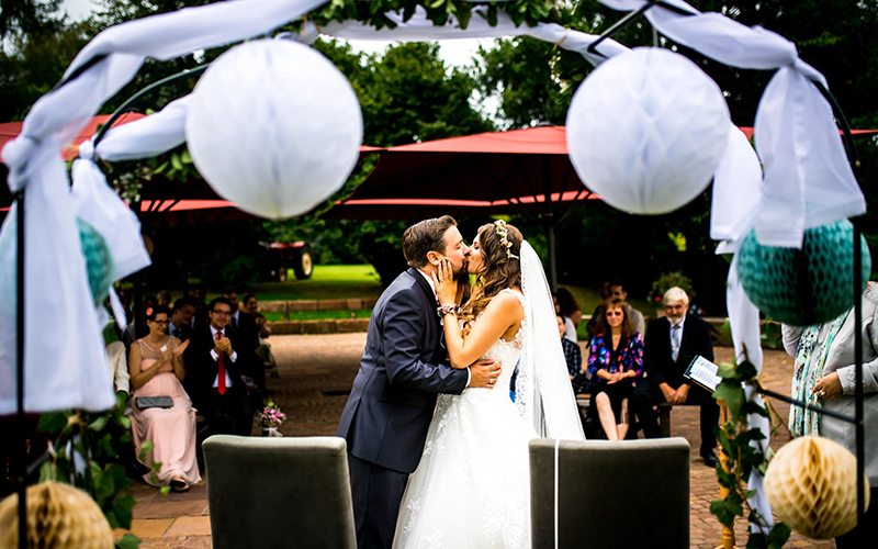 Traumhochzeit von Freya und Andre in der Eventscheune auf dem Hofgut Dagobertshausen