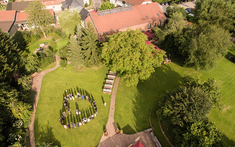 Traumhochzeit von Lisa und Stefan in der Eventscheune auf dem Hofgut Dagobertshausen